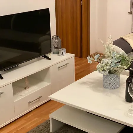 Lägenhet Apartman Martom *
